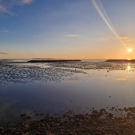 Daire Chatelaillon-centre : 50m - Fr-1-706-38 *