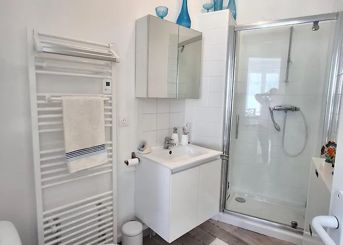 Chatelaillon-centre : 50m - Fr-1-706-38 アパート